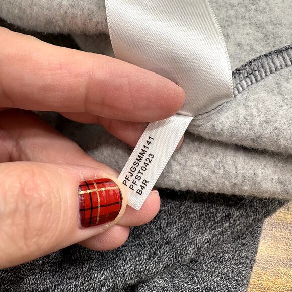 Calvin Klein Size XL Crop Sweatshirt Spellout V-Neck Gray Athleisure Activewear - Picture 9 of 13